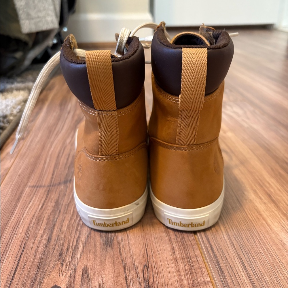 Timberland Tan and Brown Leather Boots